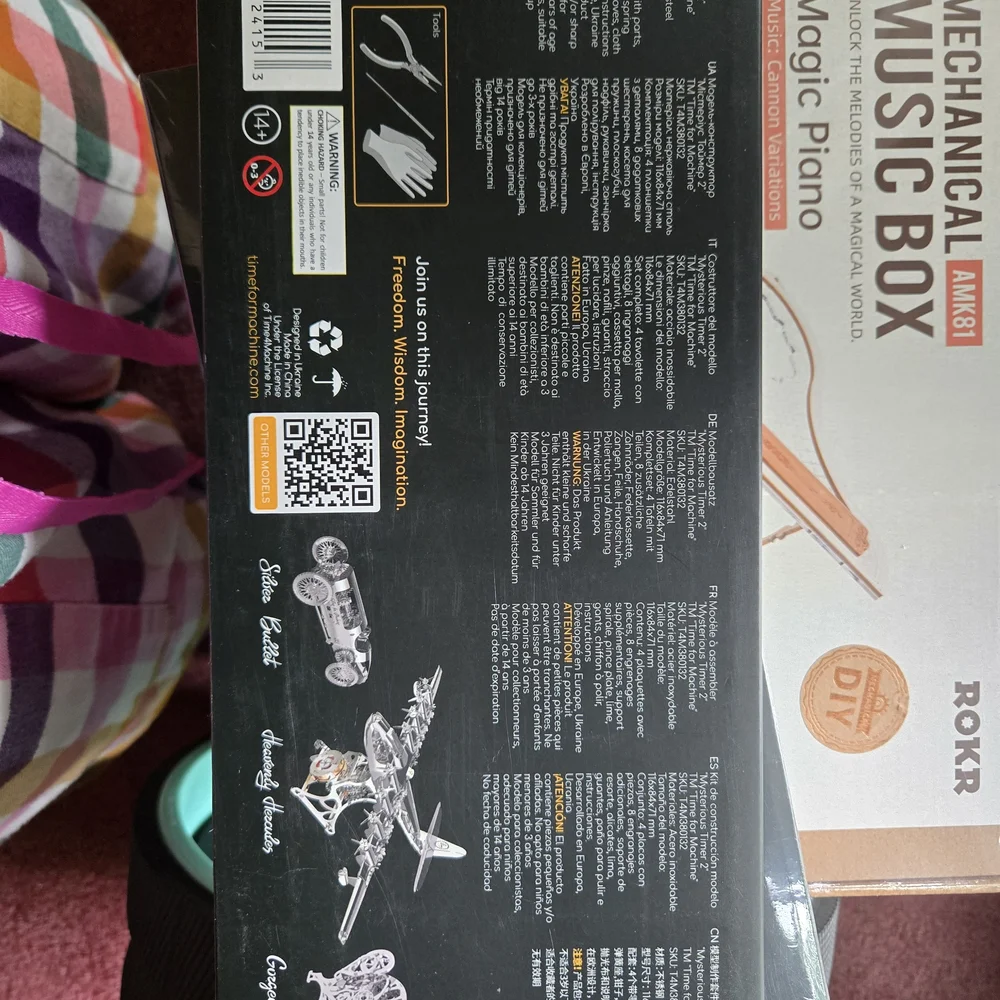 Metal Clock Model Kit - Picture 2 of 3